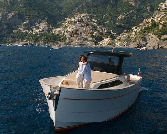 Picture 8 for Activity Positano: Boat Tour of Capri with Drinks and Snacks