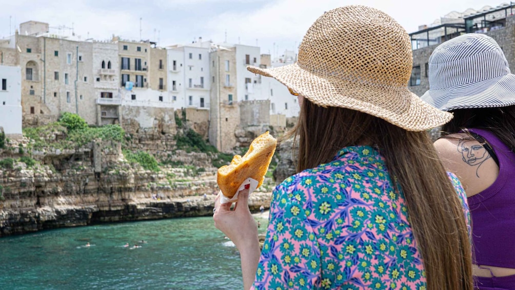 Picture 6 for Activity Polignano a Mare: Street Food Tour with Tastings and Wine