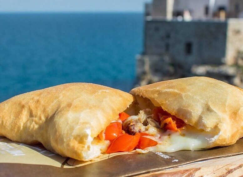 Picture 5 for Activity Polignano a Mare: Street Food Tour with Tastings and Wine