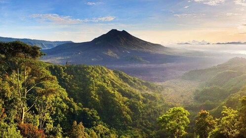 Bali Tengah: Desa Ubud, Sawah, dan Wisata Kintamani