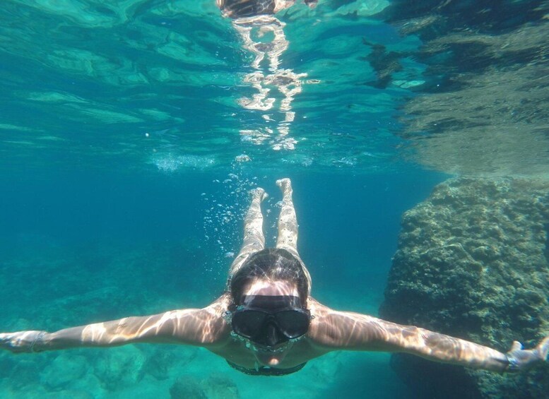 Blue Cave-Green cave-Sandy beach tour with luxury speedboat