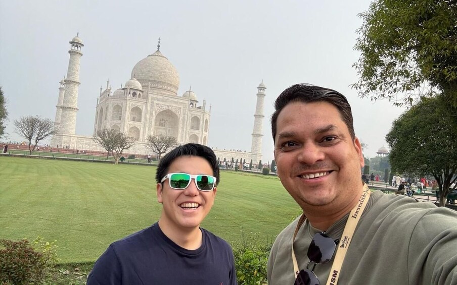Picture 16 for Activity From Jaipur Same Day Taj Mahal Tour With Transfer To Delhi