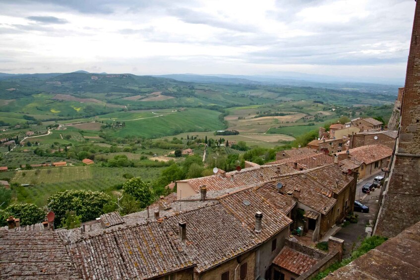 Valdorcia: Montalcino and Montepulciano scenery in the world