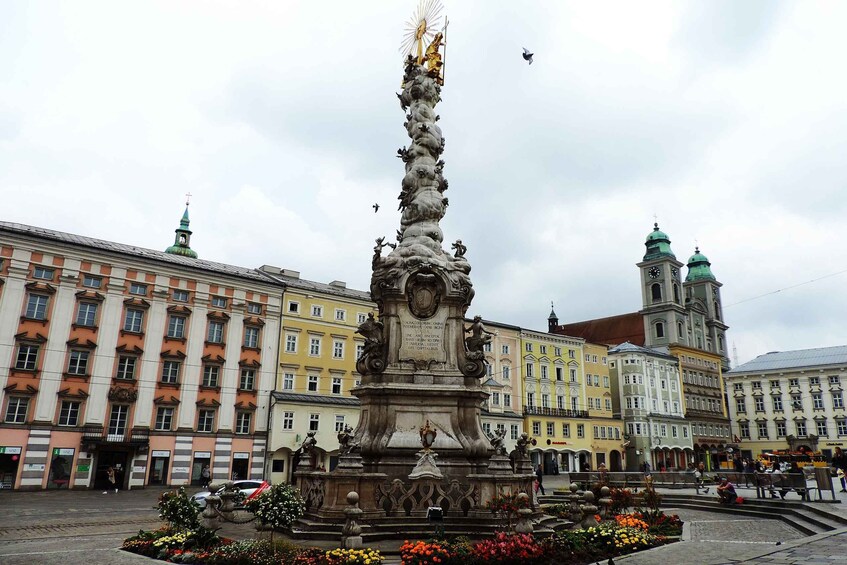 Picture 9 for Activity Linz: Private History Tour with a Linzer Cake Tasting