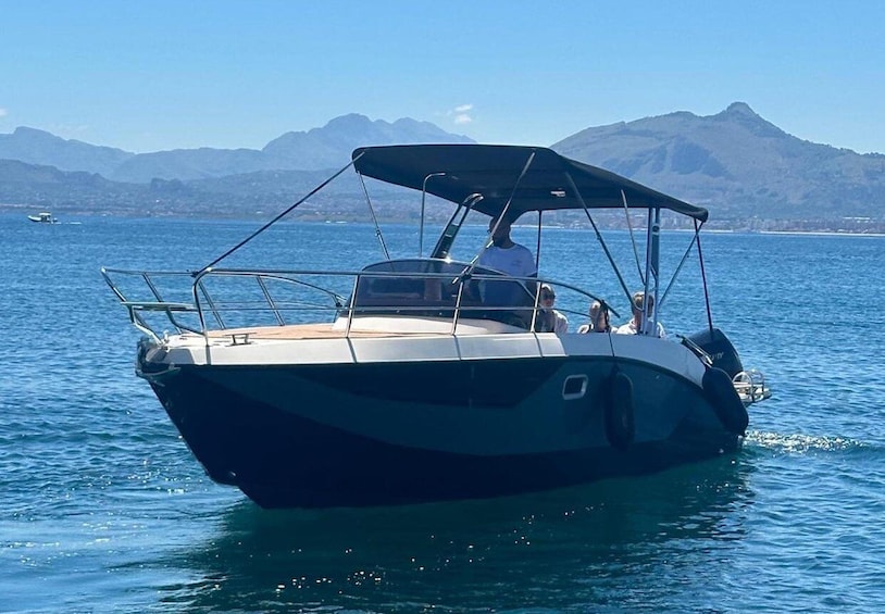 Picture 3 for Activity Palermo: boat tour with drinks and fresh fruit on board