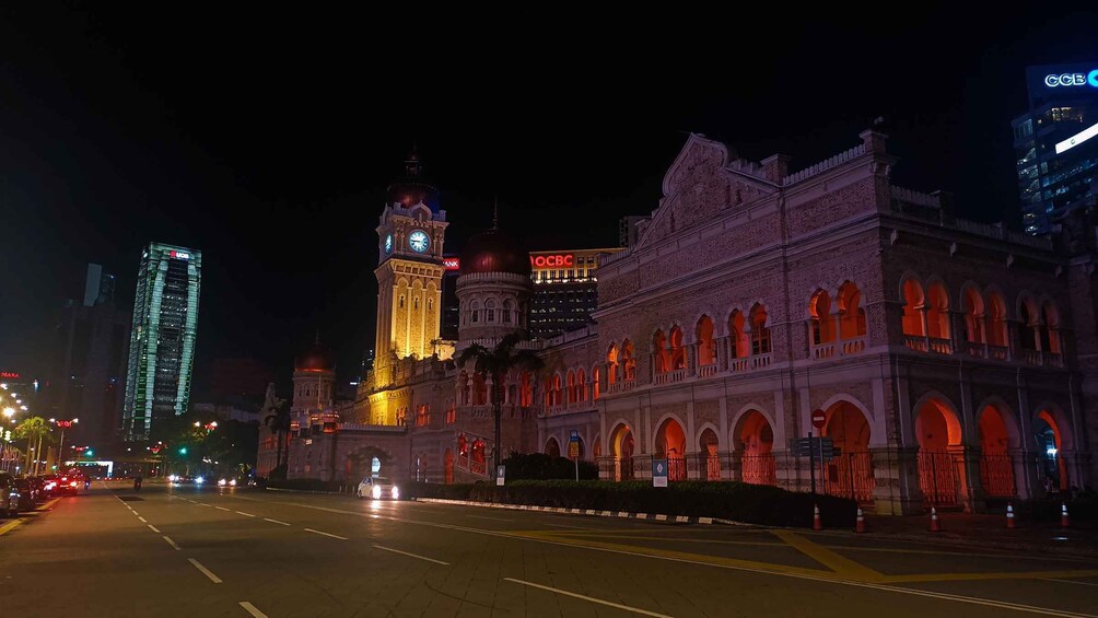 Picture 6 for Activity Kuala Lumpur: Evening Tour with Kuala Lumpur Tower Tickets