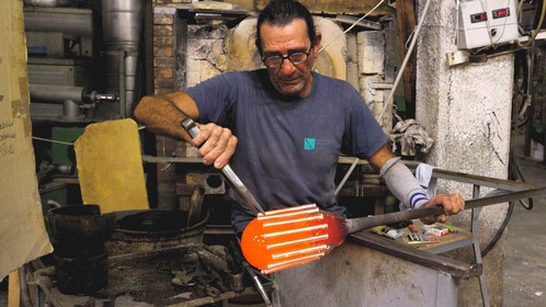 Murano: Esperienza di soffiatura del vetro presso la fabbrica di Gino Mazzu...