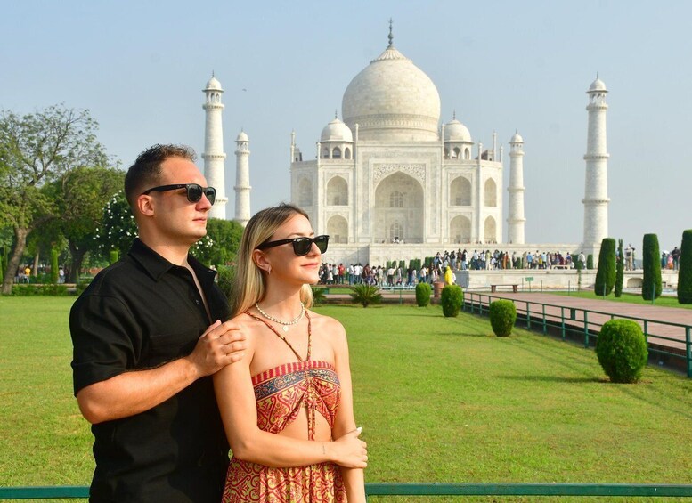 Picture 12 for Activity From Delhi: Private Taj Mahal Sunrise and Agra Fort Day Trip