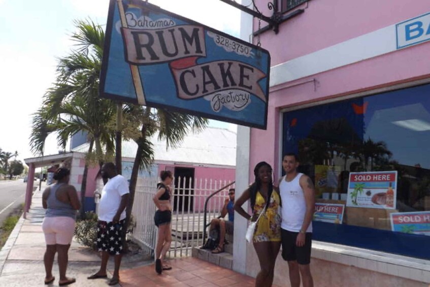 Picture 3 for Activity Nassau: Sightseeing, Snorkeling, & Shopping Tour with Pickup