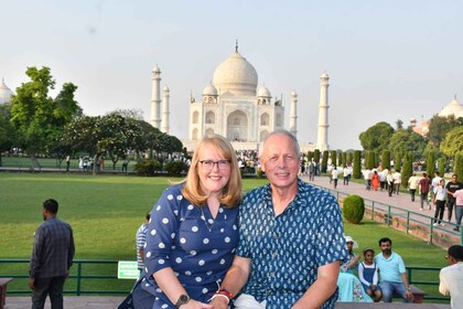 Agra: visita guiada al Taj Mahal sin colas