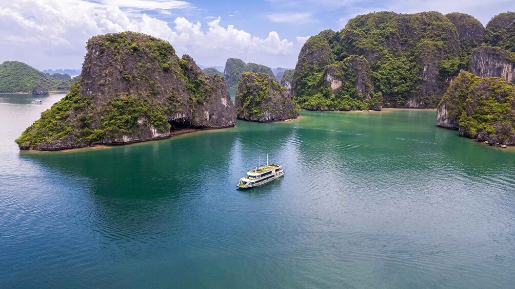 Picture 8 for Activity Halong: 5-Star Day Cruise, Buffet Lunch, Kayaking & 2 Caves