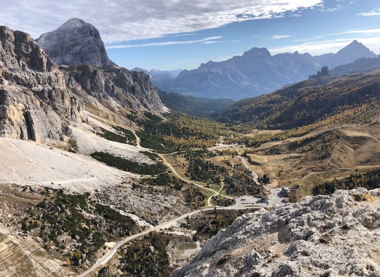 Picture 2 for Activity Cortina d’Ampezzo: Cortina Valley and Lakes Guided Tour