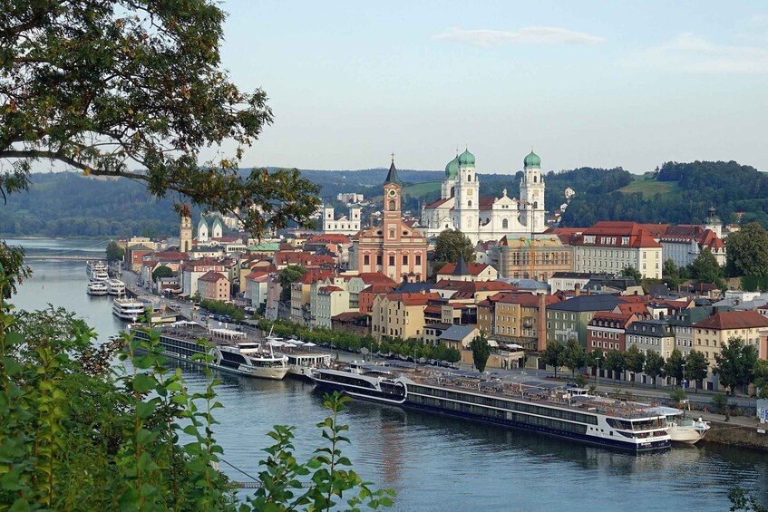 Picture 2 for Activity Passau Private Walking Tour with a Professional Guide