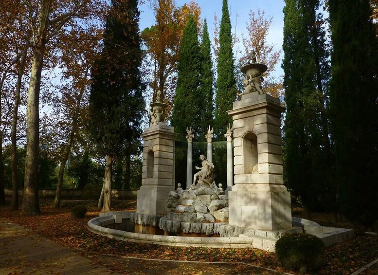 Picture 2 for Activity Aranjuez: Garden of The Prince Entry Ticket and Guided Tour