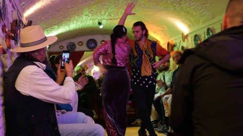 Granada: Traditional Flamenco Show in a Cave Entry Ticket