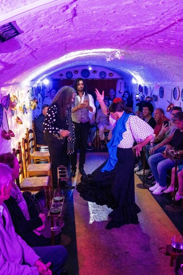 Picture 2 for Activity Granada: Traditional Flamenco Show in a Cave Entry Ticket