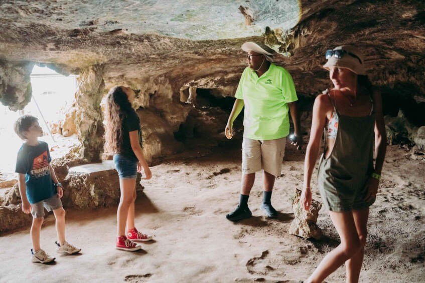 Picture 5 for Activity Noord: Arikok National Park Jeep Tour with Baby Beach Visit