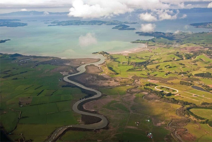 Picture 2 for Activity Hallertau Clevedon Kayak Tour