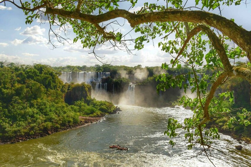 Picture 1 for Activity Iguassu Waterfalls: 1 Day Tour Brazil and Argentina's sides