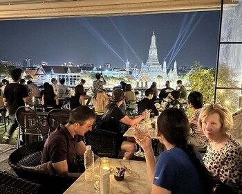 Bangkok: Old Town Food Tasting Tuk Tuk Tour at Night