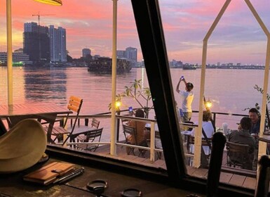 Phnom Penh: Sunset Cruise on Kanika Boat