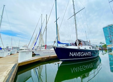 Puerto Vallarta: Private Sailboat Tour