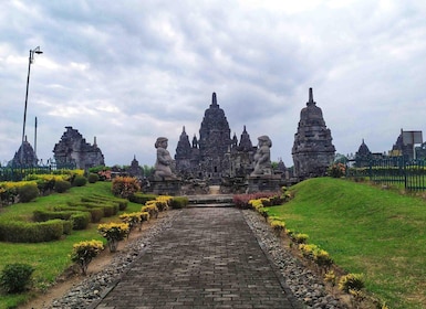 Yogyakarta: jomblang cave& prambanan sunset with local guide