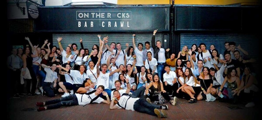 Picture 1 for Activity Brighton Bar Crawl: 5+ Venues, Free Shots, Free Club Entry