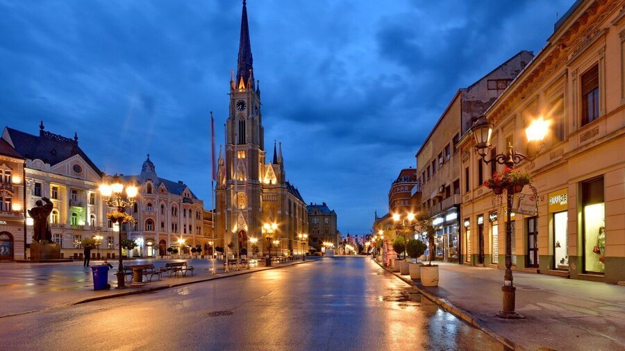 Novi Sad: The city center and fortress Private Walking Tour