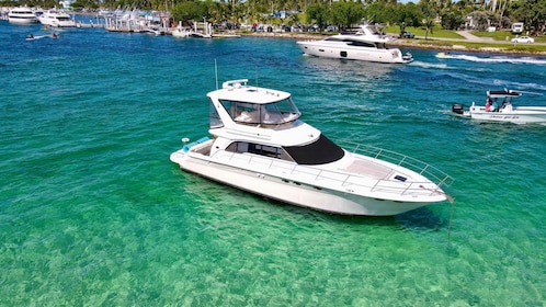 Miami: Private 52ft Luxury Yacht Rental with Captain