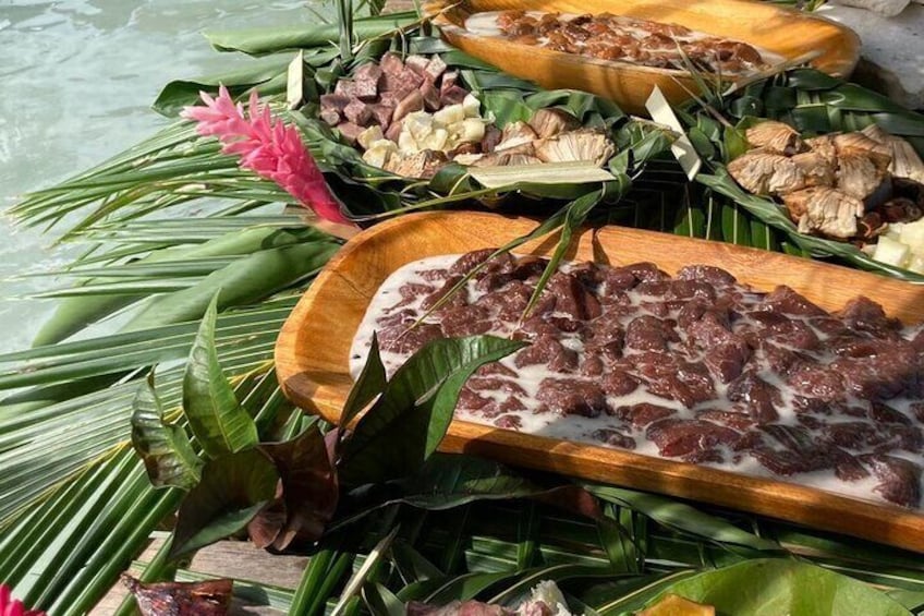 Bora Bora Tahitian oven Lunch