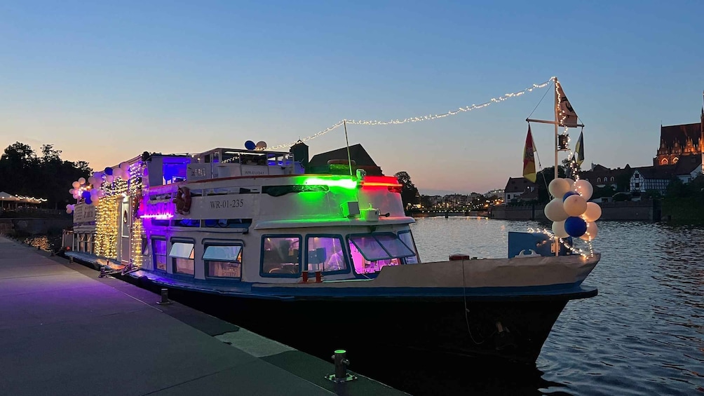 Picture 4 for Activity Wroclaw Boat Cruises 2024