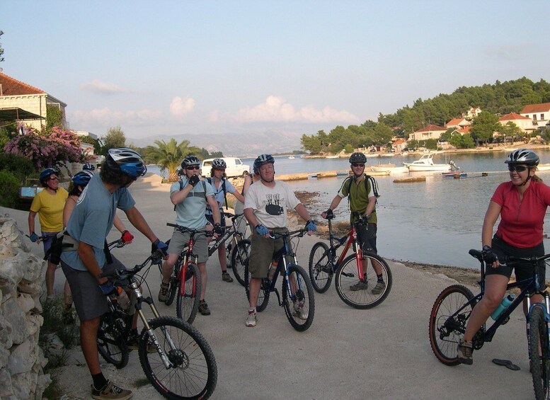 Korcula Island: Guided Mountain E-Bike Tour with Lunch