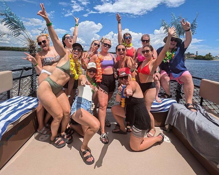 Fort Myers Beach: Adults only BYOB Tiki Pub Daytime Cruise