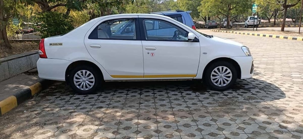 Picture 4 for Activity From Aurangabad: Book your reliable taxi for hotel transfer.