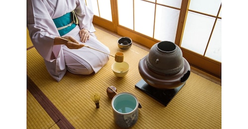 Tokyo: Matcha Kimono Tea Ceremony Experience