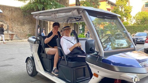 Roma: recorrido privado personalizable en un carrito de golf eléctrico