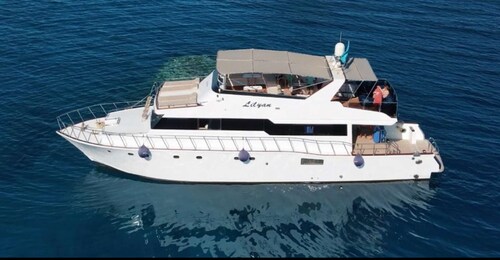 Hurghada: Luxury Yacht Trip with Personal Crew and Chef