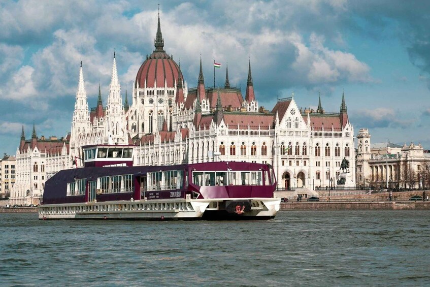 Picture 2 for Activity Budapest: Nighttime or Daytime Sightseeing Cruise