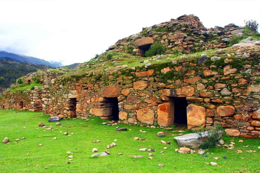 From Huaraz ||Excursion to Honcopampa + Chancos hot springs.