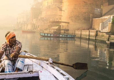 Zonsopgang in Banaras met boottocht & Ganga Aarti