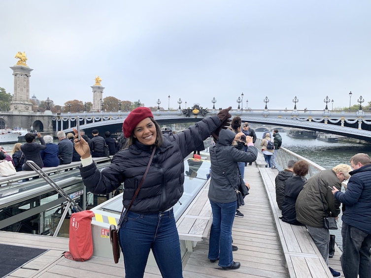 Seine River Cruise Ticket with Audio-Guide 