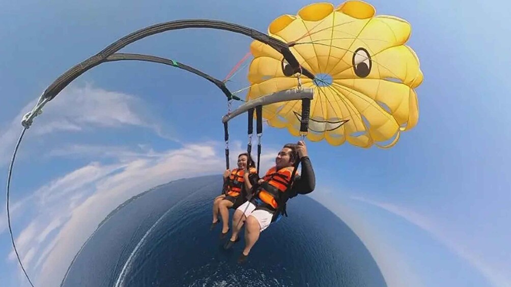 Picture 3 for Activity Boracay Parasailing with Insta 360