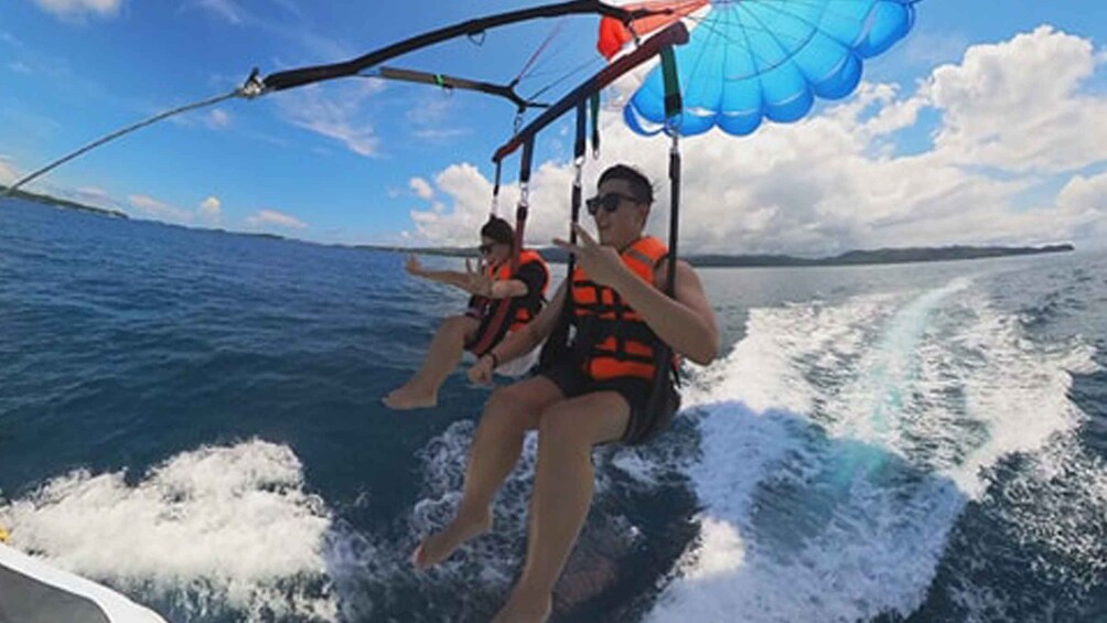 Picture 2 for Activity Boracay Parasailing with Insta 360