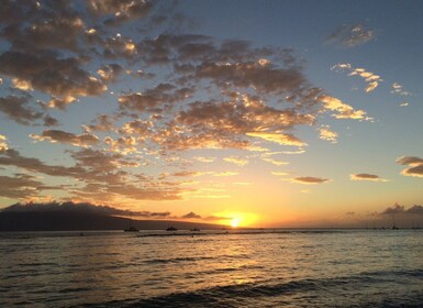 Lahaina: Private Sunset Sailing Trip & West Maui Mountains