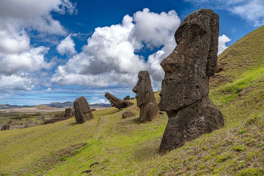 2 days - Easter Island Highlights