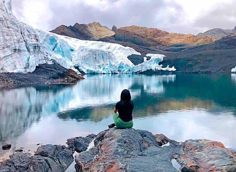 Huaraz-Excursion to the Pastoruri Snows and Puyas Raymondi