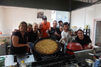 Alicante: Taller de Cocina de Paella y Sangría