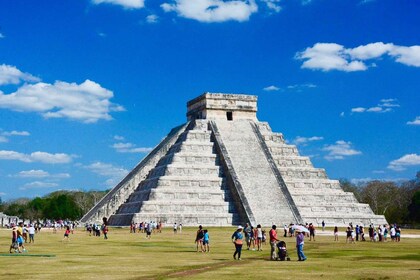 Tulum, Cancun, Playa. Chichén Itzá Cenote Valladolid & Lunch