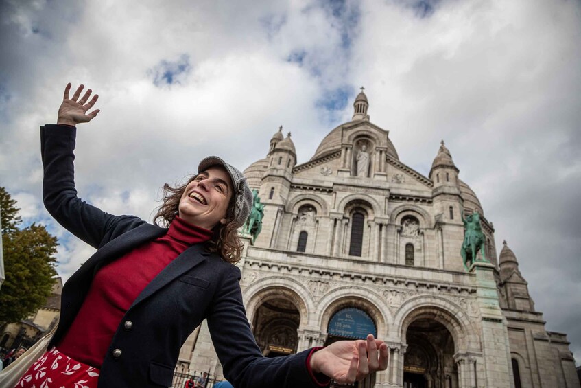 Picture 4 for Activity Montmartre en chansons: tour with a professional singer